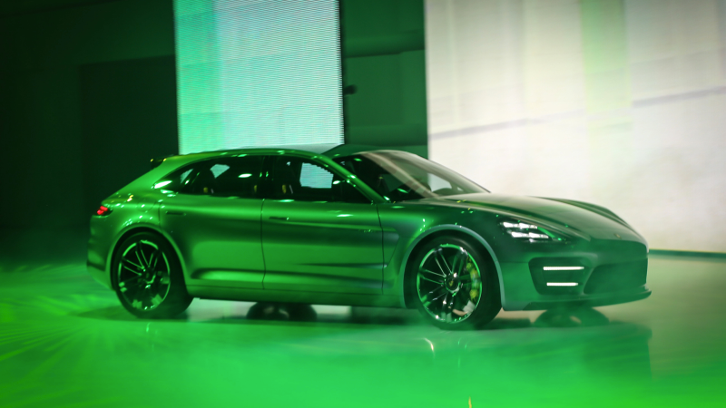 Illustration for article titled Porsche Panamera Sport Turismo: First Ultra Super Sexy Live Shots